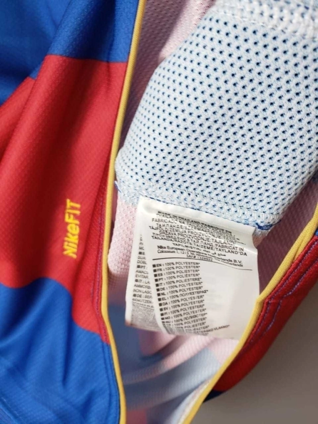 Barcelona Retro Shirt 2006/2007 - Nike Blue Maroon