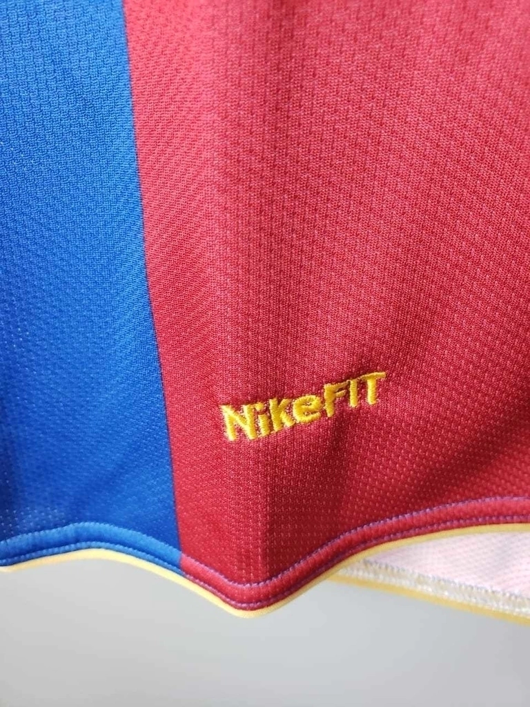 Barcelona Retro Shirt 2006/2007 - Nike Blue Maroon
